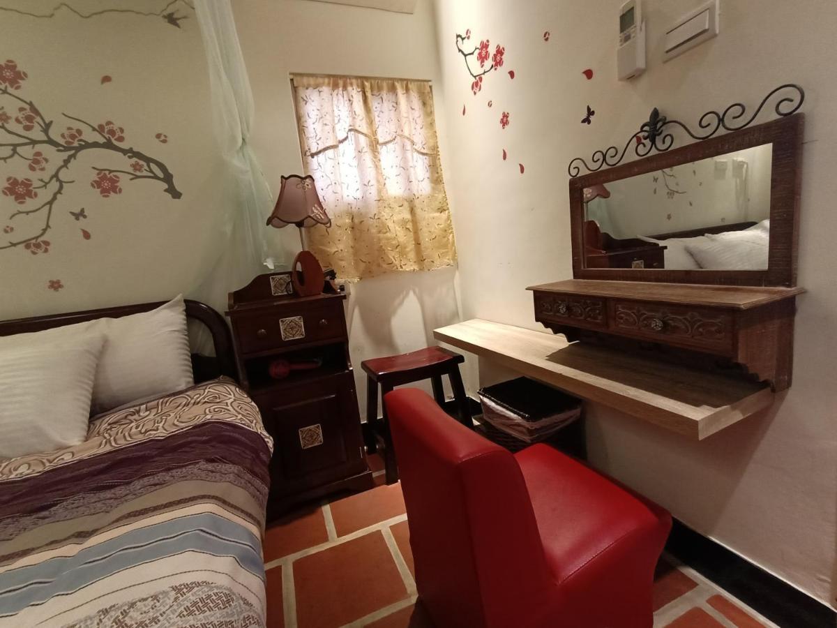 彼岸古厝民宿-包棟優先--Biiann B&B Jinning Exteriör bild
